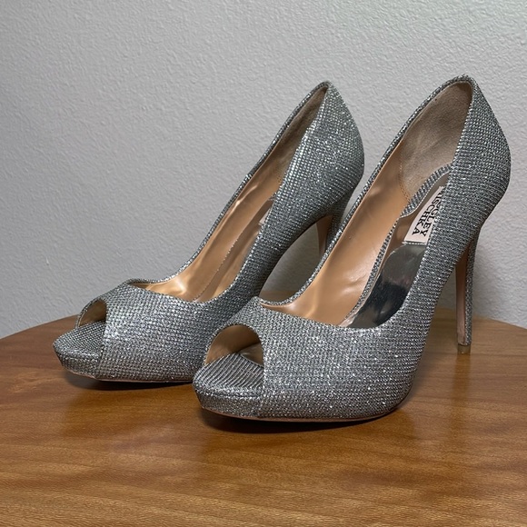 Badgley Mischka Ponderosa Silver Sparkle Stiletto Heel Sequin Pumps Shoes Size 8 - Picture 2 of 14